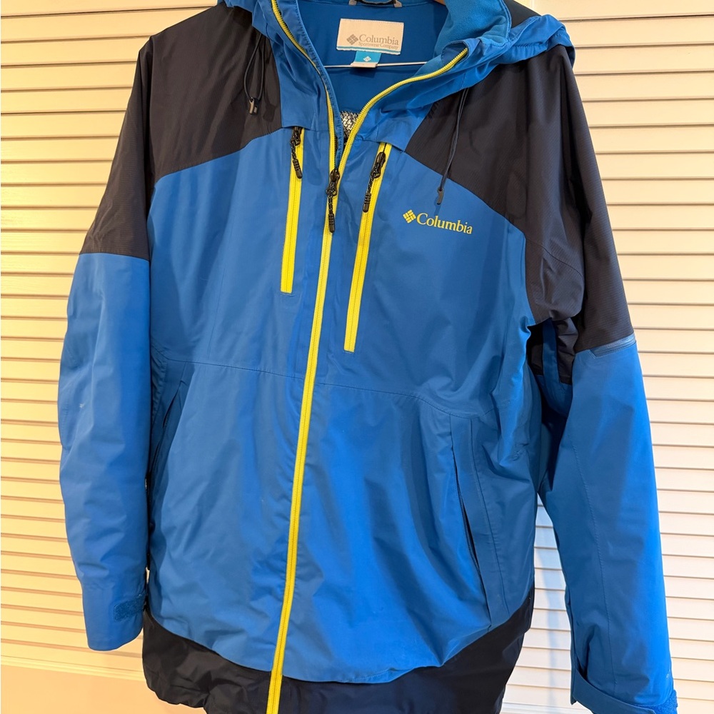 Columbia Waterproof Ski and Snowboard Blue and Black Jacket with Omni-Heat Liner